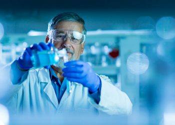 12 indispensáveis EPIs e EPCs para laboratório de análises clínicas