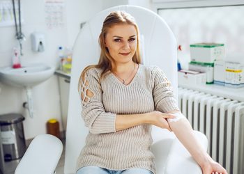 Como otimizar o atendimento em laboratórios de análises clínicas?