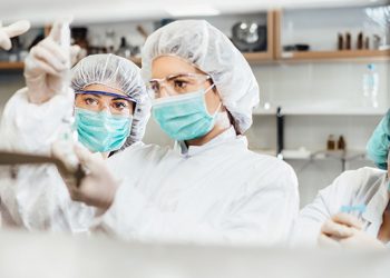 Qual é o futuro dos laboratórios de análises clínicas? Descubra agora!